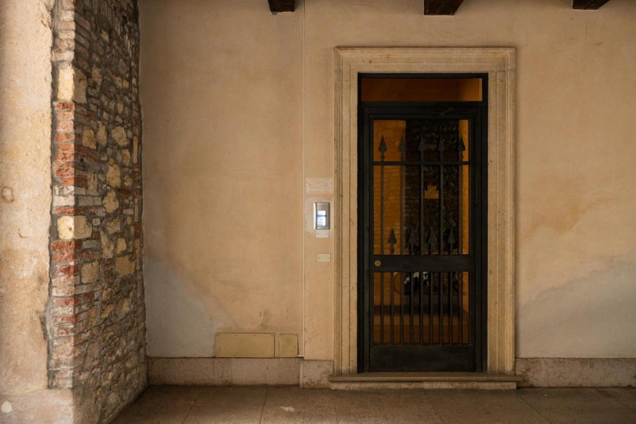 Domus Verona - Magnifiche Residenze San Fermo Екстериор снимка